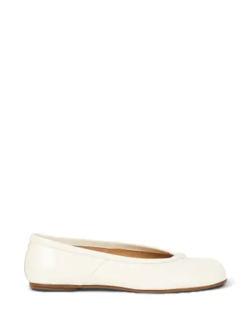 White Tabi ballerina flat